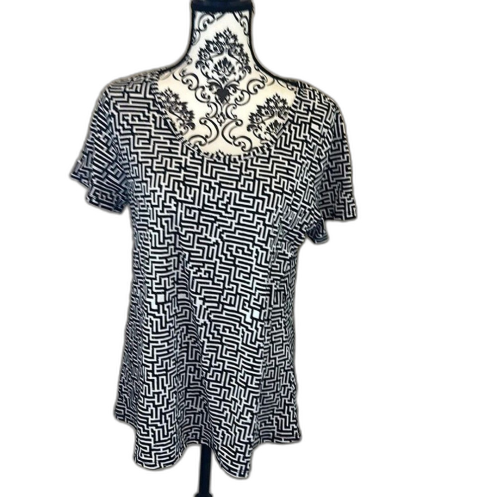 NEW! Short Sleeve Oversized LuLaRoe Irma size XXS